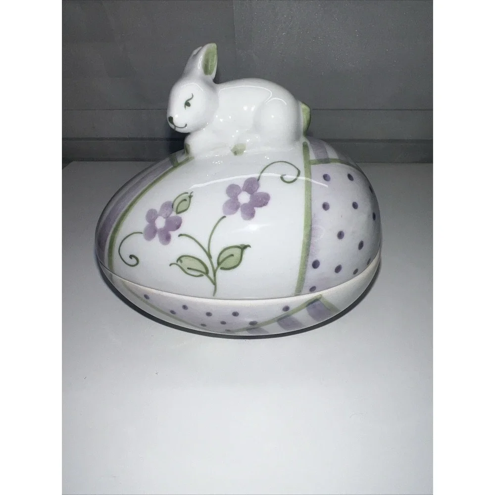 2 Piece Hand painted‎ Rabbit & Pansies Flower Trinket Dish w/ Lid